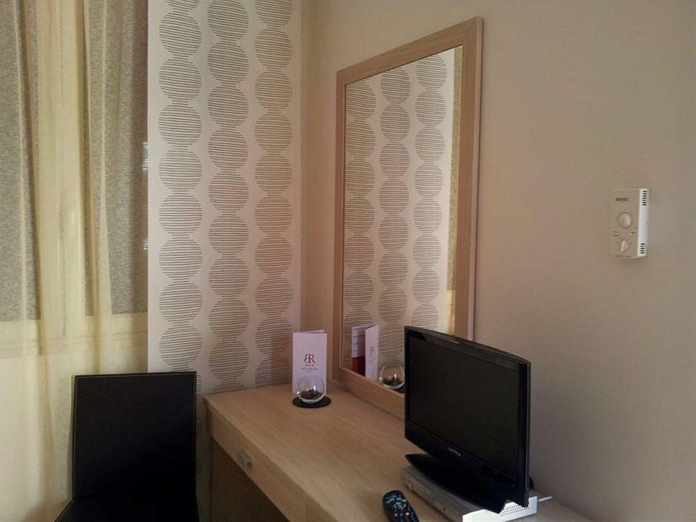 Hotel Bulla Regia Fontane Bianche Zewnętrze zdjęcie