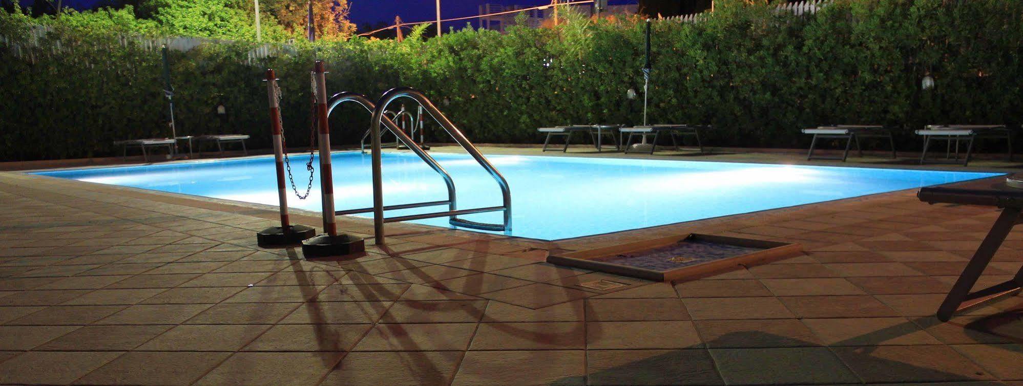 Hotel Bulla Regia Fontane Bianche Zewnętrze zdjęcie